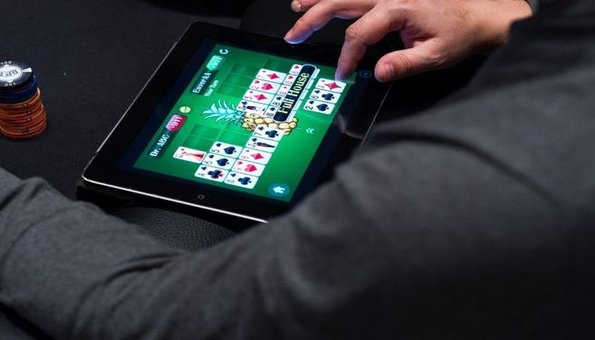 poker online